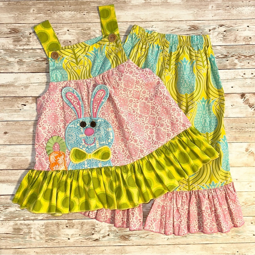 NWOT LA JENNS Easter Bunny With Carrot Ruffle Outfit 2 Piece Set Size 4T